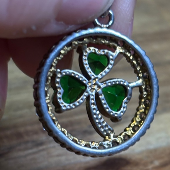 Emerald Crystal 3 Leaf Clover Pendant - Silver Tone - Picture 2 of 4